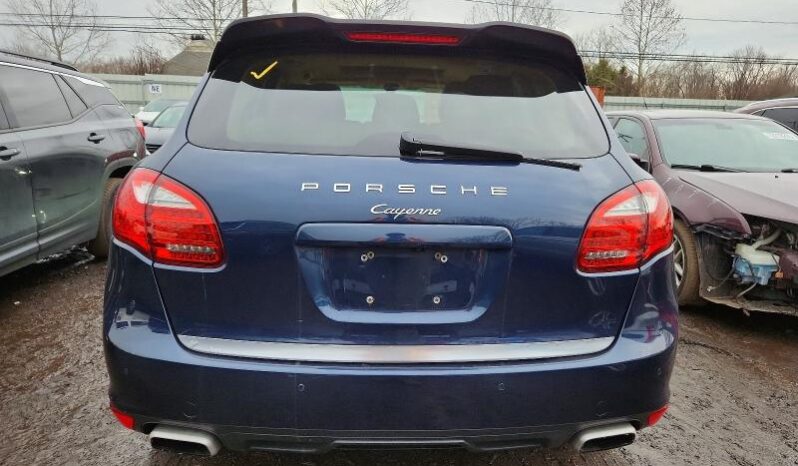 
								2013 Porsche Cayenne full									