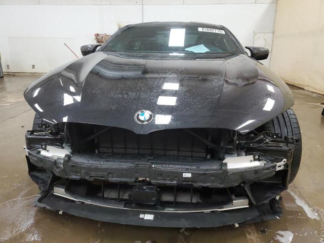 2022 BMW M8