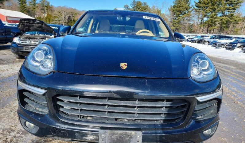 
								2017 Porsche Cayenne full									