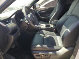 
										2020 Toyota Rav4 full									