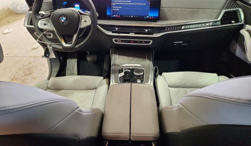 
								2025 BMW X7 full									