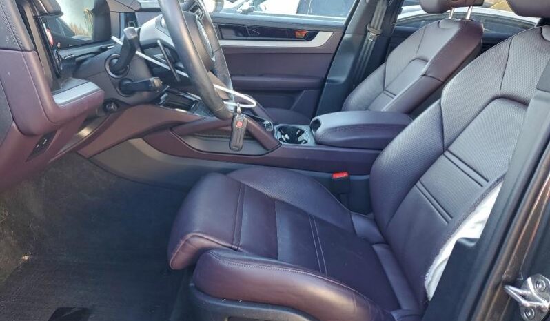 
								2024 Porsche Cayenne full									