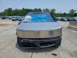 
										2024 Tesla Cybertruck full									