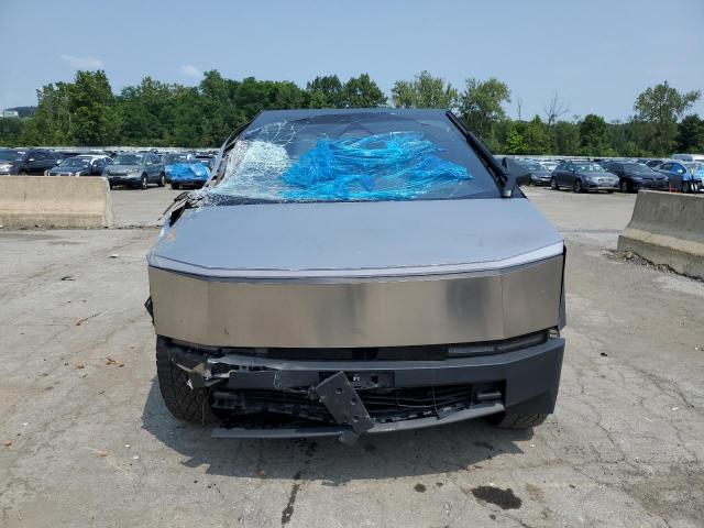 2024 Tesla Cybertruck