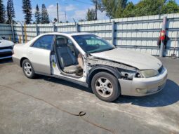 
										1998 Lexus Es 300 full									
