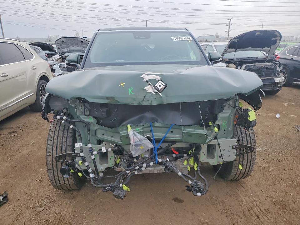 2024 Rivian R1s