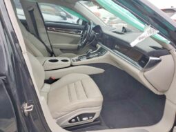 
										2017 Porsche Panamera full									