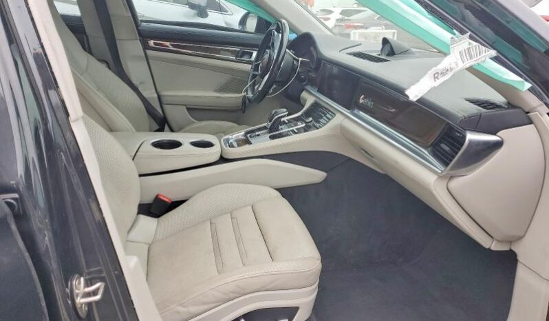 
								2017 Porsche Panamera full									