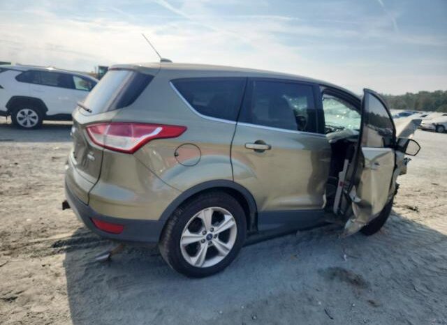 
								2013 Ford Escape se full									