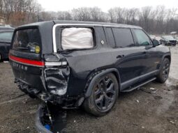 
										2023 Rivian R1s full									