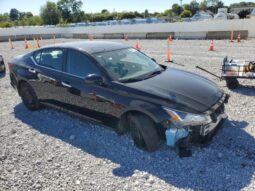 
										2020 Nissan Altima s full									