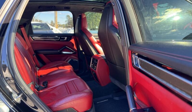 
								2019 Porsche Cayenne full									