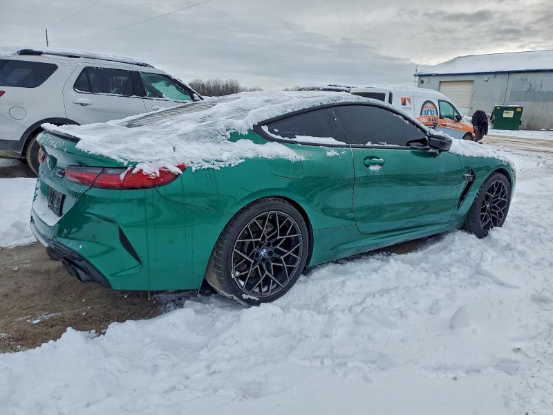 2023 BMW M8