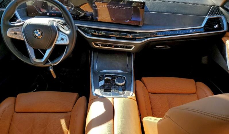 
								2023 BMW X7 full									