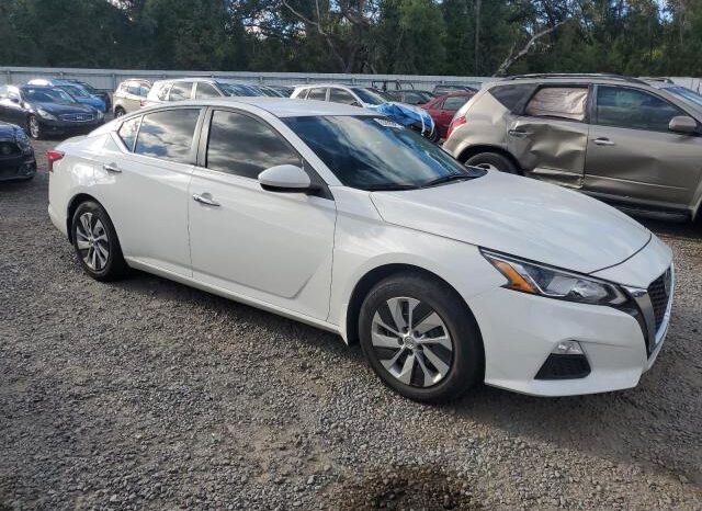 
								2020 Nissan Altima s full									