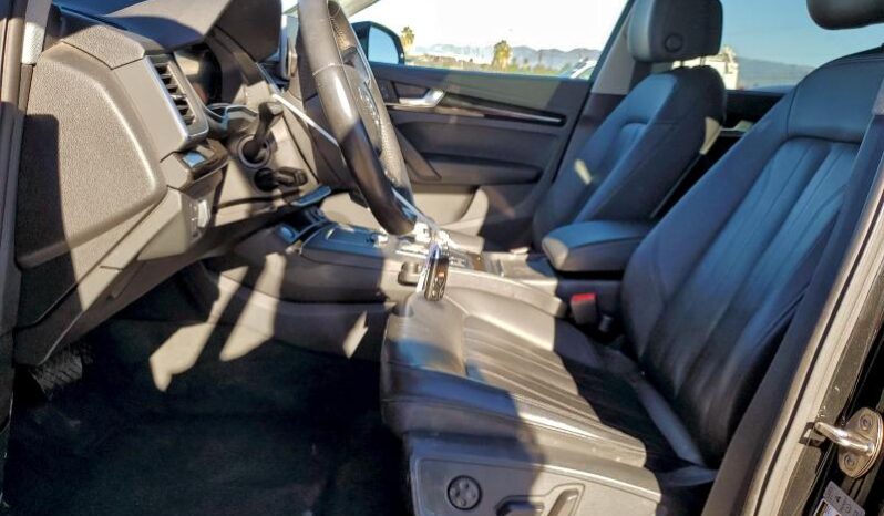 
								2020 Audi Q5 full									