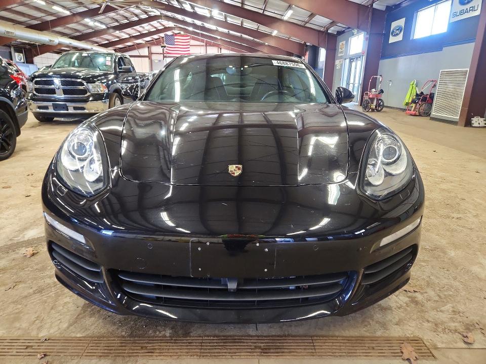 2015 Porsche Panamera