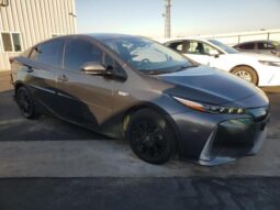 
										2017 Toyota Prius prim full									