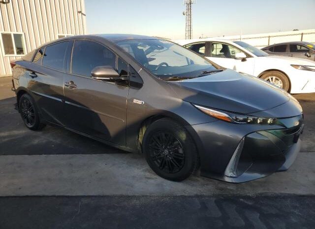 
								2017 Toyota Prius prim full									