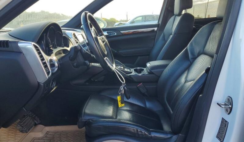 
								2016 Porsche Cayenne full									