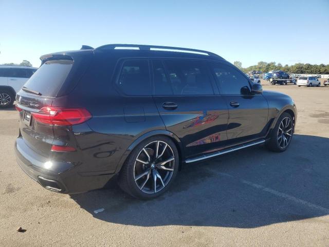 2022 BMW X7
