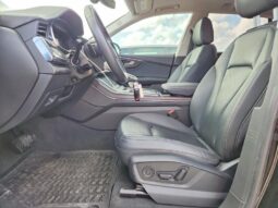 
										2023 Audi Q8 full									