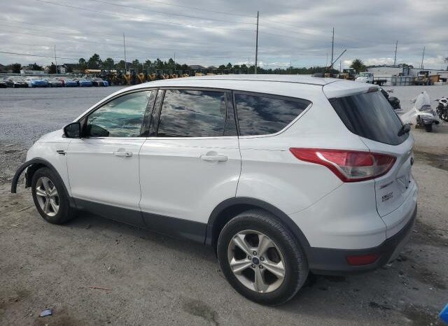 
								2015 Ford Escape se full									