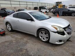 
										2013 Nissan Altima s full									