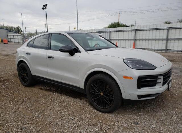 
								2024 Porsche Cayenne full									