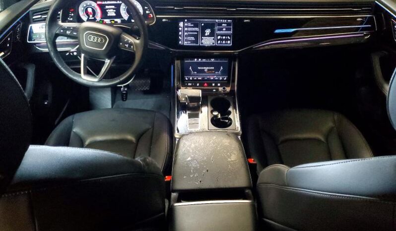
								2025 Audi Q8 full									