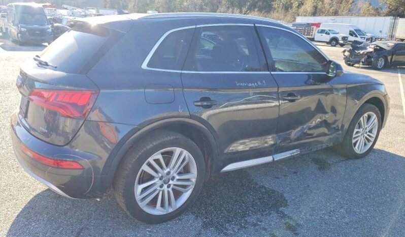 
								2019 Audi Q5 full									