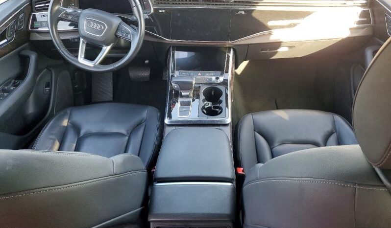 
								2019 Audi Q8 full									