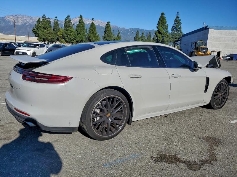 2018 Porsche Panamera