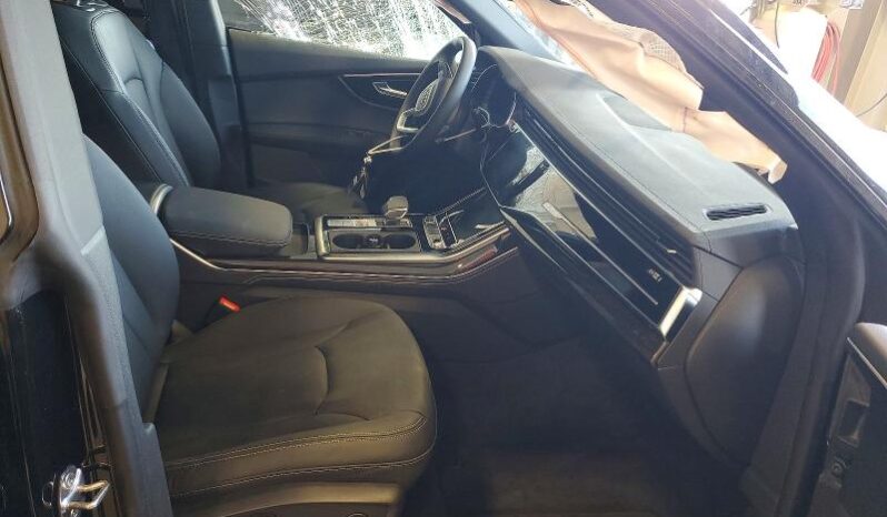 
								2026 Audi Q8 full									