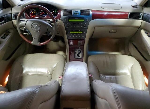 
								2002 Lexus Es 300 full									