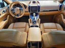 
										2017 Porsche Cayenne full									