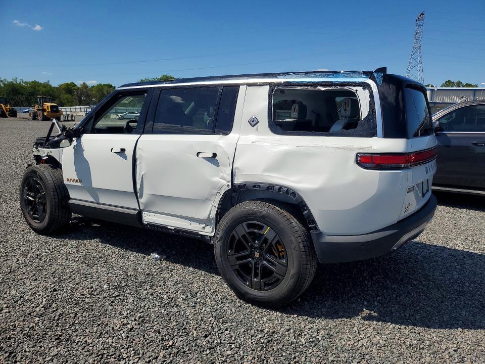 2023 Rivian R1s