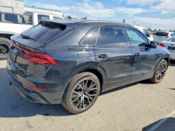 
										2022 Audi Q8 full									