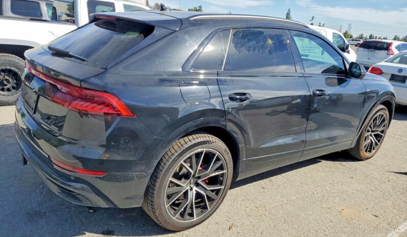 
								2022 Audi Q8 full									