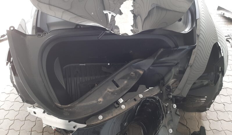 
								2022 Tesla Model y full									