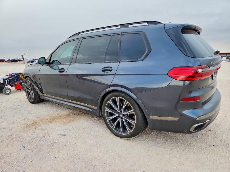 2022 BMW X7