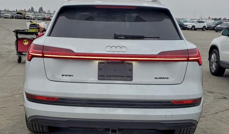 
								2021 Audi E-tron full									