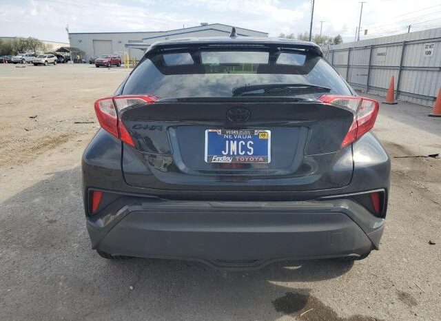 
								2021 Toyota C-hr full									