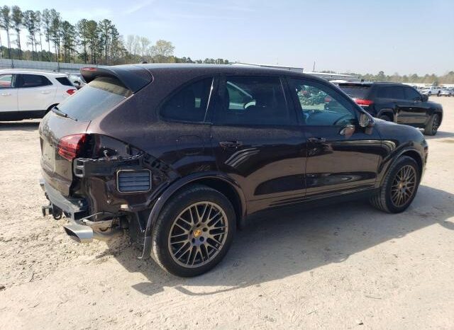 
								2018 Porsche Cayenne full									