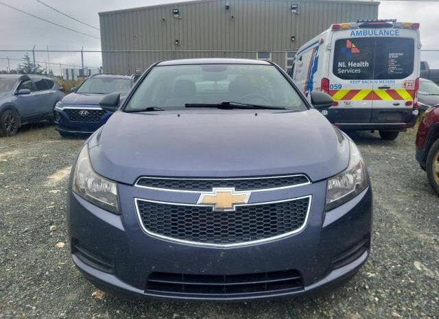 
								2013 Chevrolet Cruze ls full									