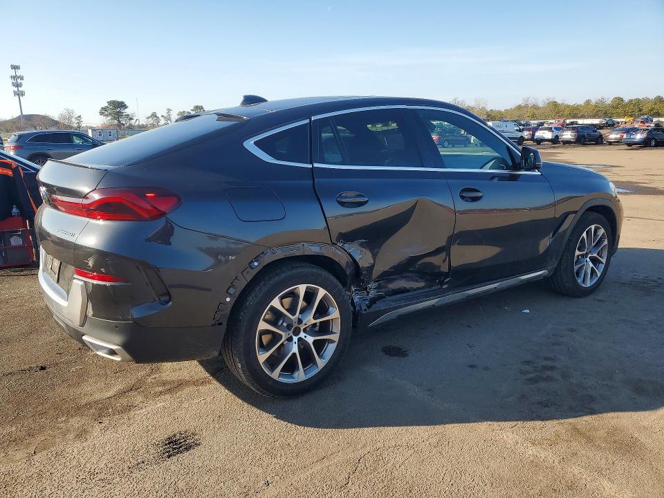 2023 BMW X6