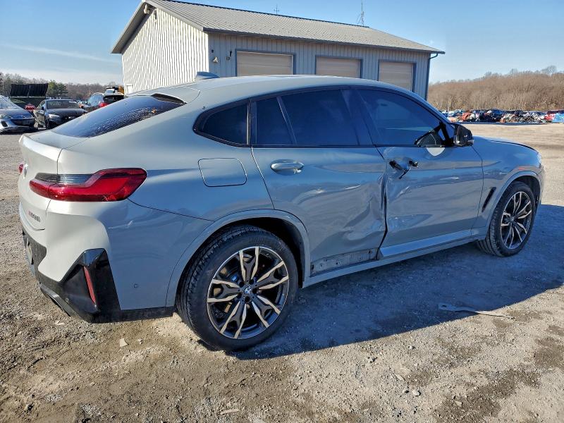 2022 BMW X4