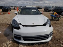 
										2018 Porsche Panamera full									