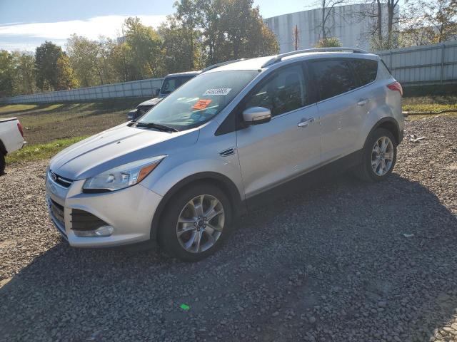 2015 Ford Escape tit