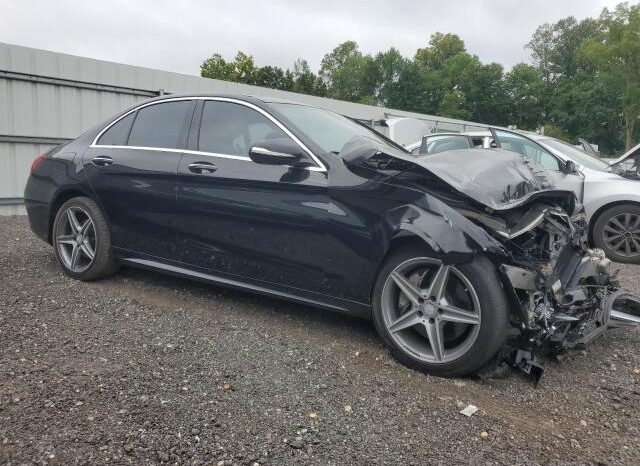 
								2015 Mercedes-benz C 300 4mat full									